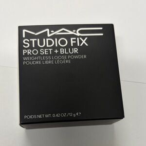 MAC Studio Fix Pro Set + Blur Powder in Translucent